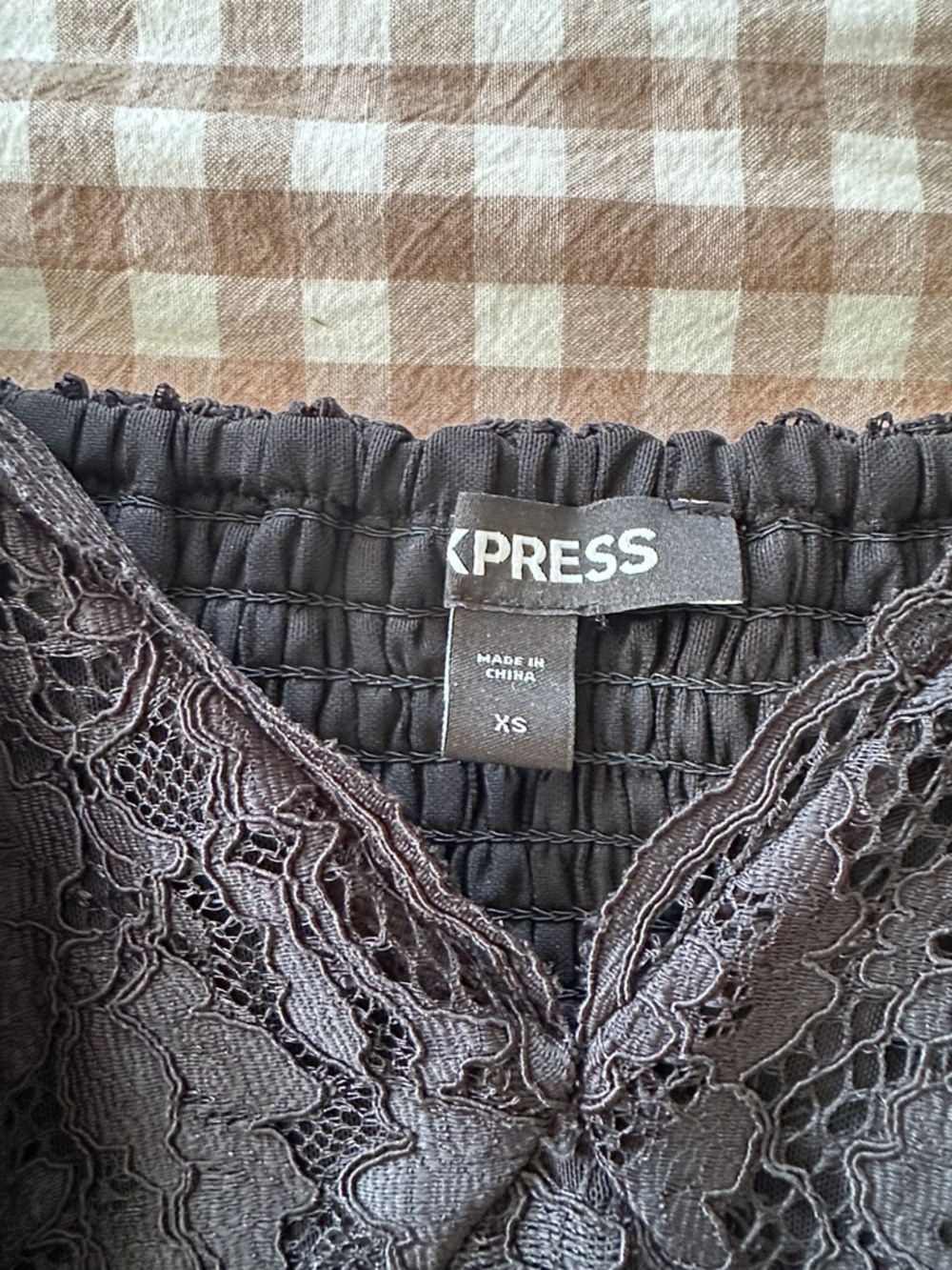 Express Women's Lace Long-Sleeve Crop Top in Black - Picture 5 of 5